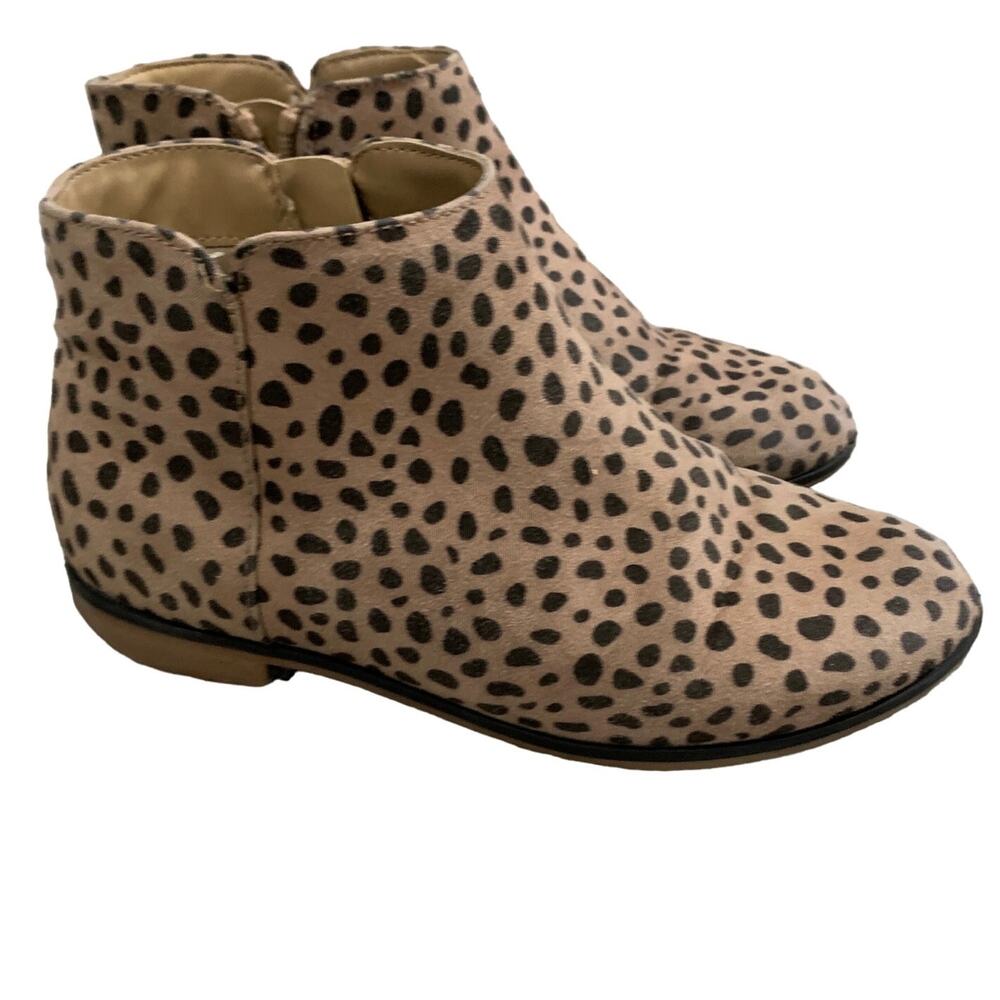 Girl’s ankle boots, Cat & Jack, leopard print, size 2